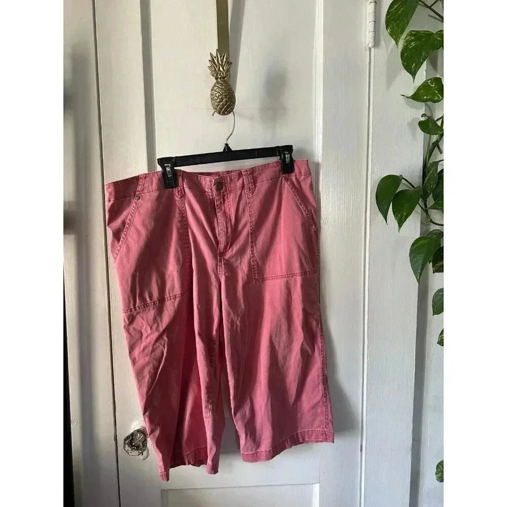 BandolinoBlu Women’s size 14 pink capri pants